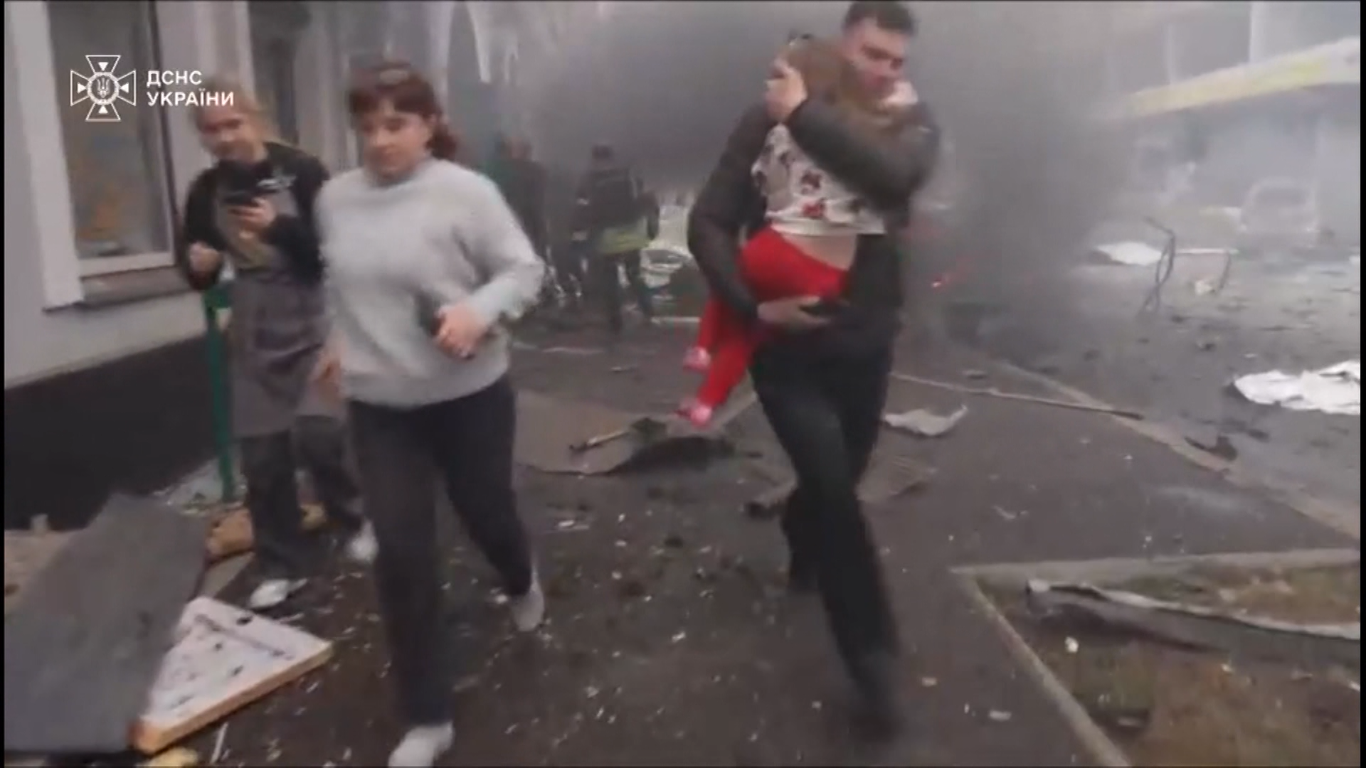 Trump Cancels Planned Meeting with Putin as Russia Escalates Strikes on Ukraine 