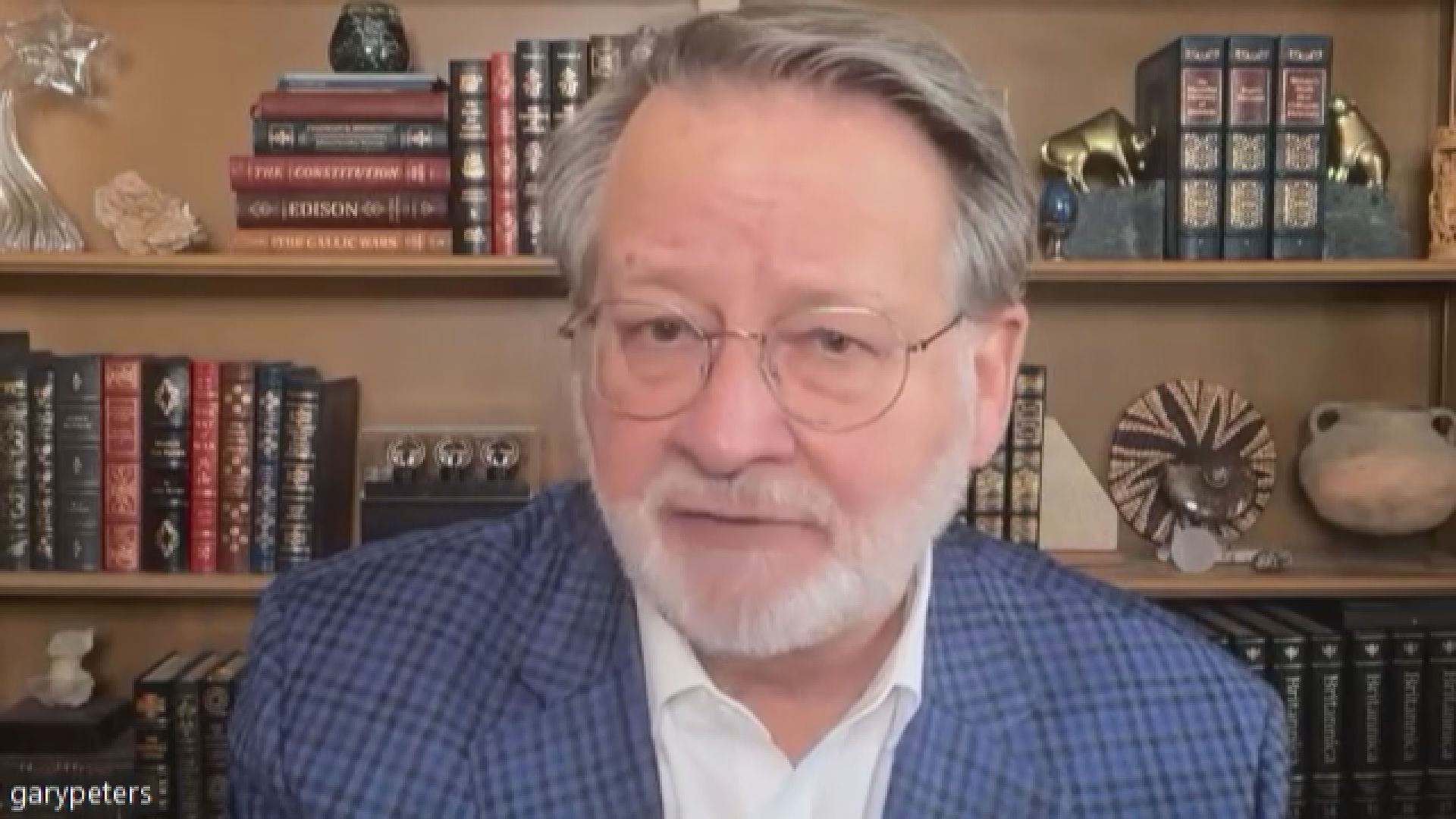 Michigan Senator Peters Advocates for Bipartisanship in Congress, Shares Priorities for 2026